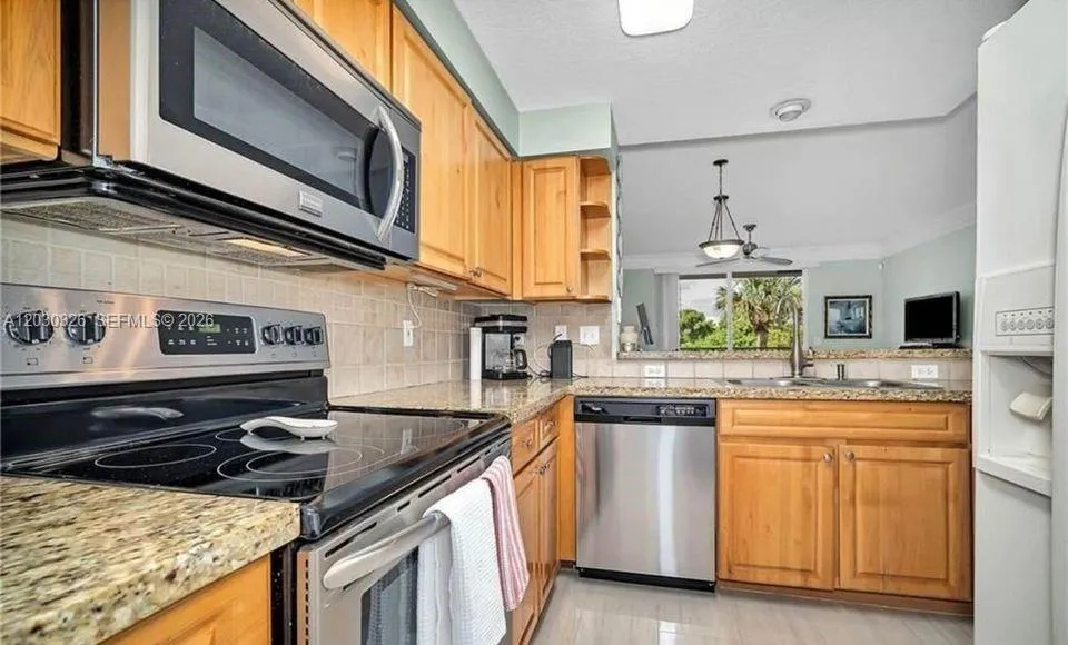 2044 Alta Meadows Ln # 1808, Delray Beach FL 33444