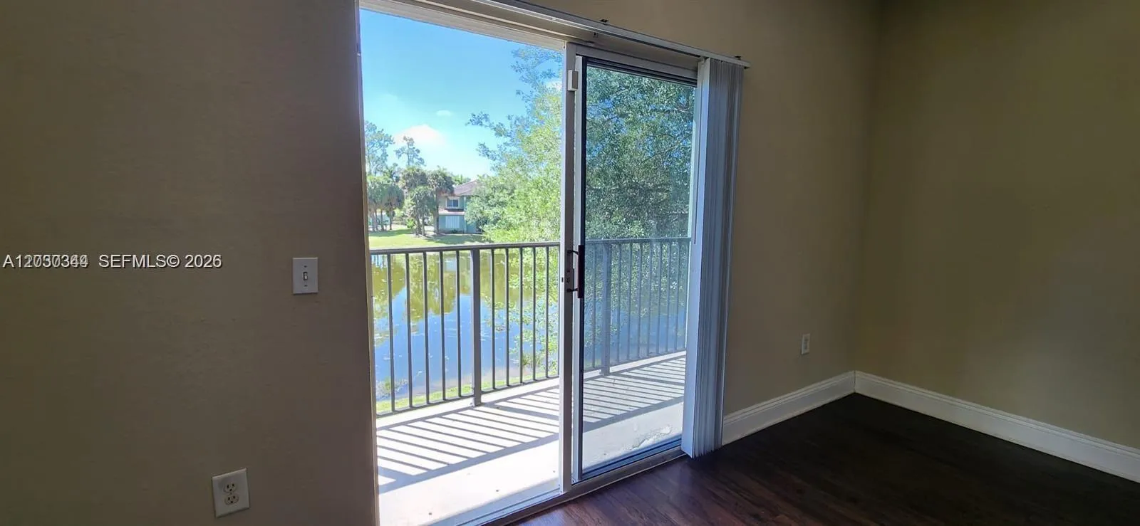 280 Crestwood Cir, Royal Palm Beach FL 33411