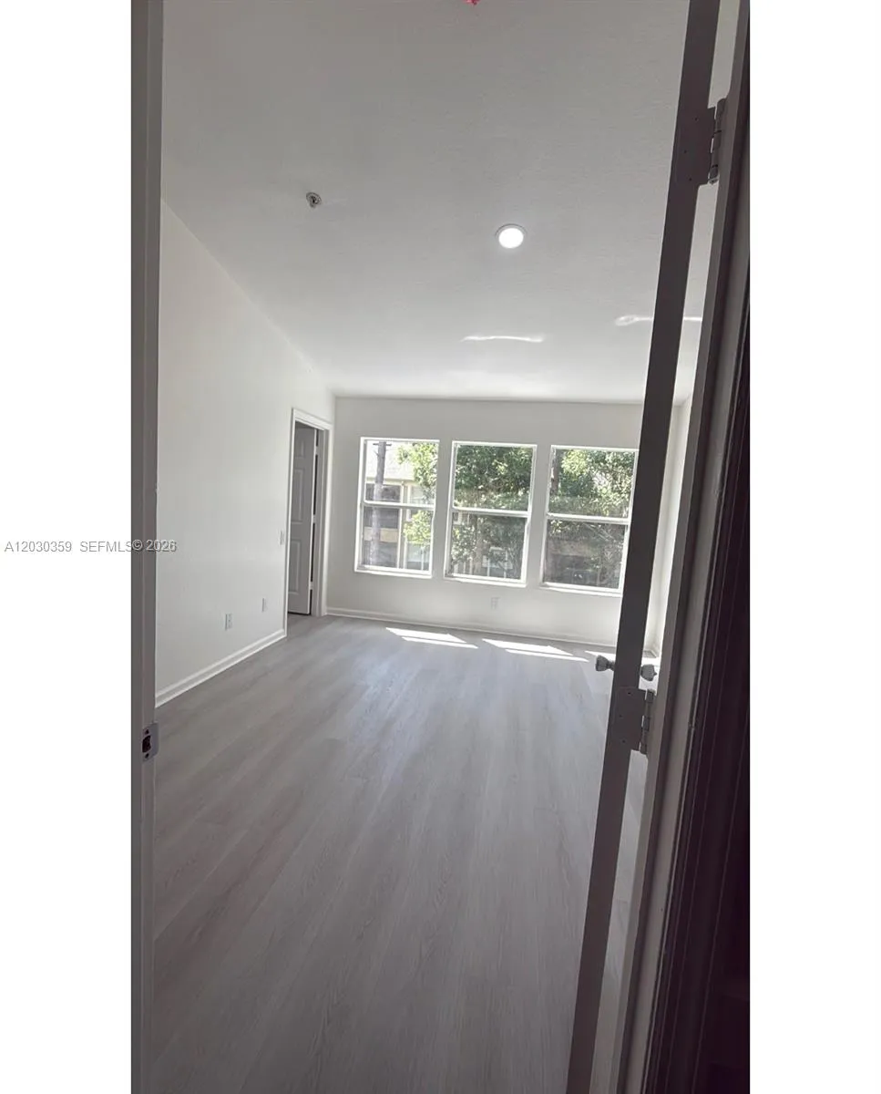 6388 Castelven # 104, Other City - In The State Of Florida FL 32835