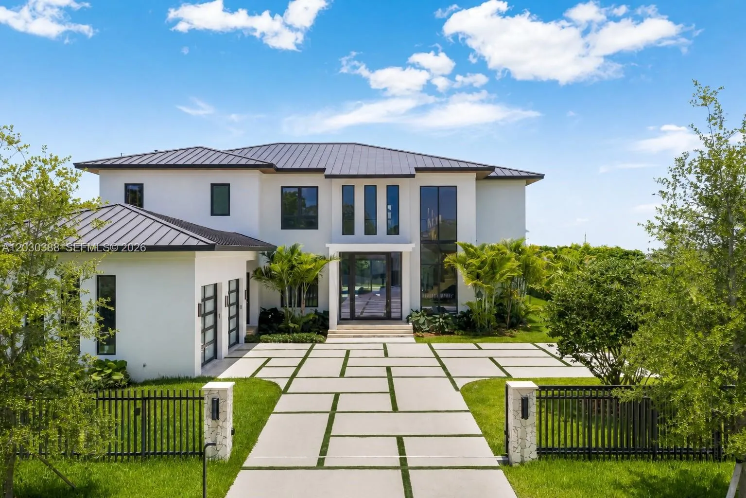 6 bedroom 7 bath Residential for sale at 6641 SW 85th St, Miami FL 33143