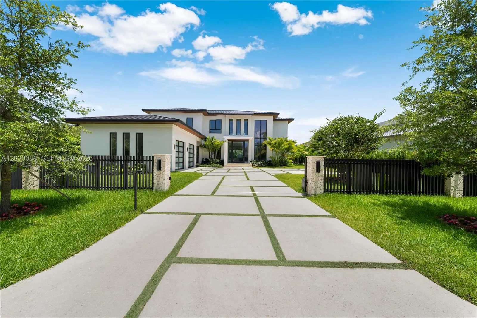 6641 SW 85th St, Miami FL 33143