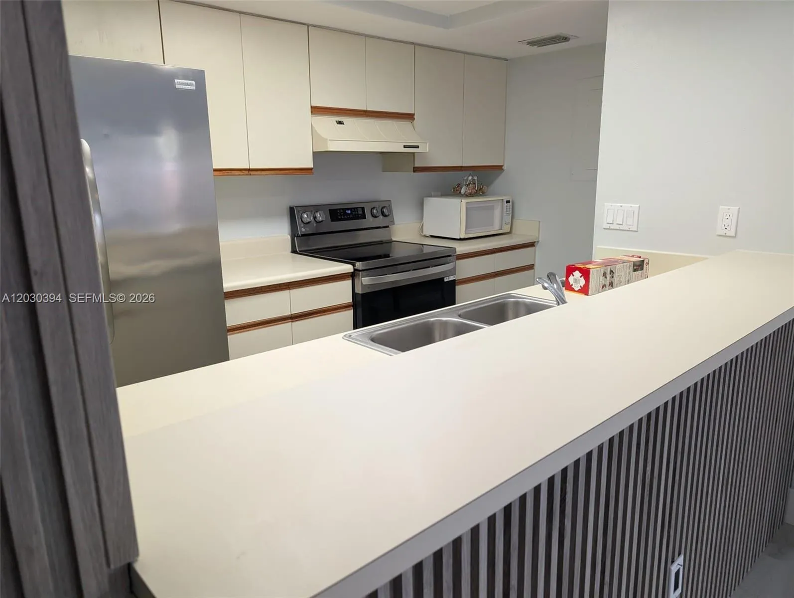 1300 NW 122nd Ter, Pembroke Pines FL 33026