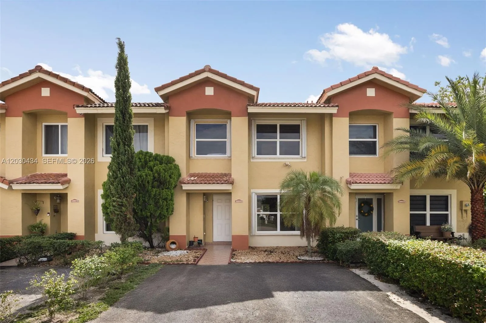 18863 NW 52nd Ct, Miami Gardens FL 33055