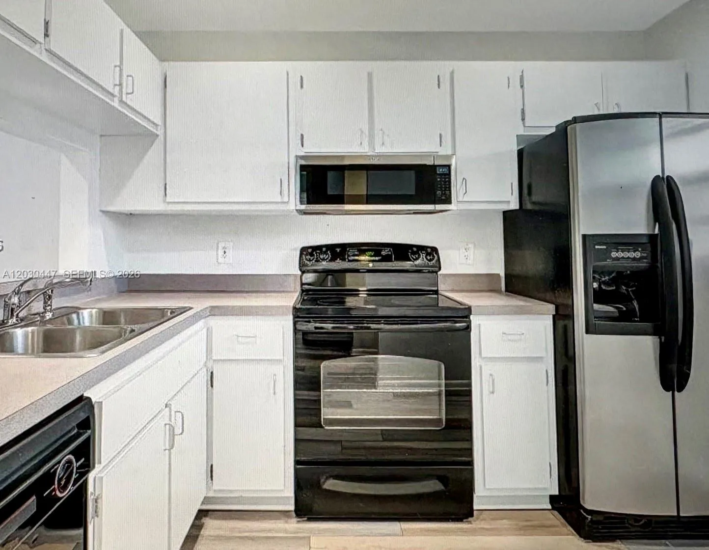 6832 S Palmetto Cir S # 201, Boca Raton FL 33433