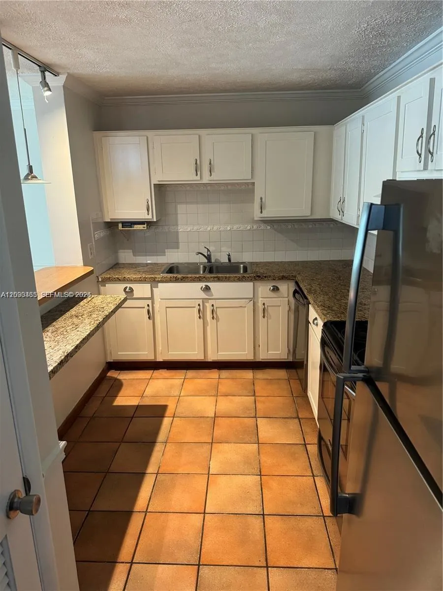 14820 Naranja Lakes Blvd, Homestead FL 33032
