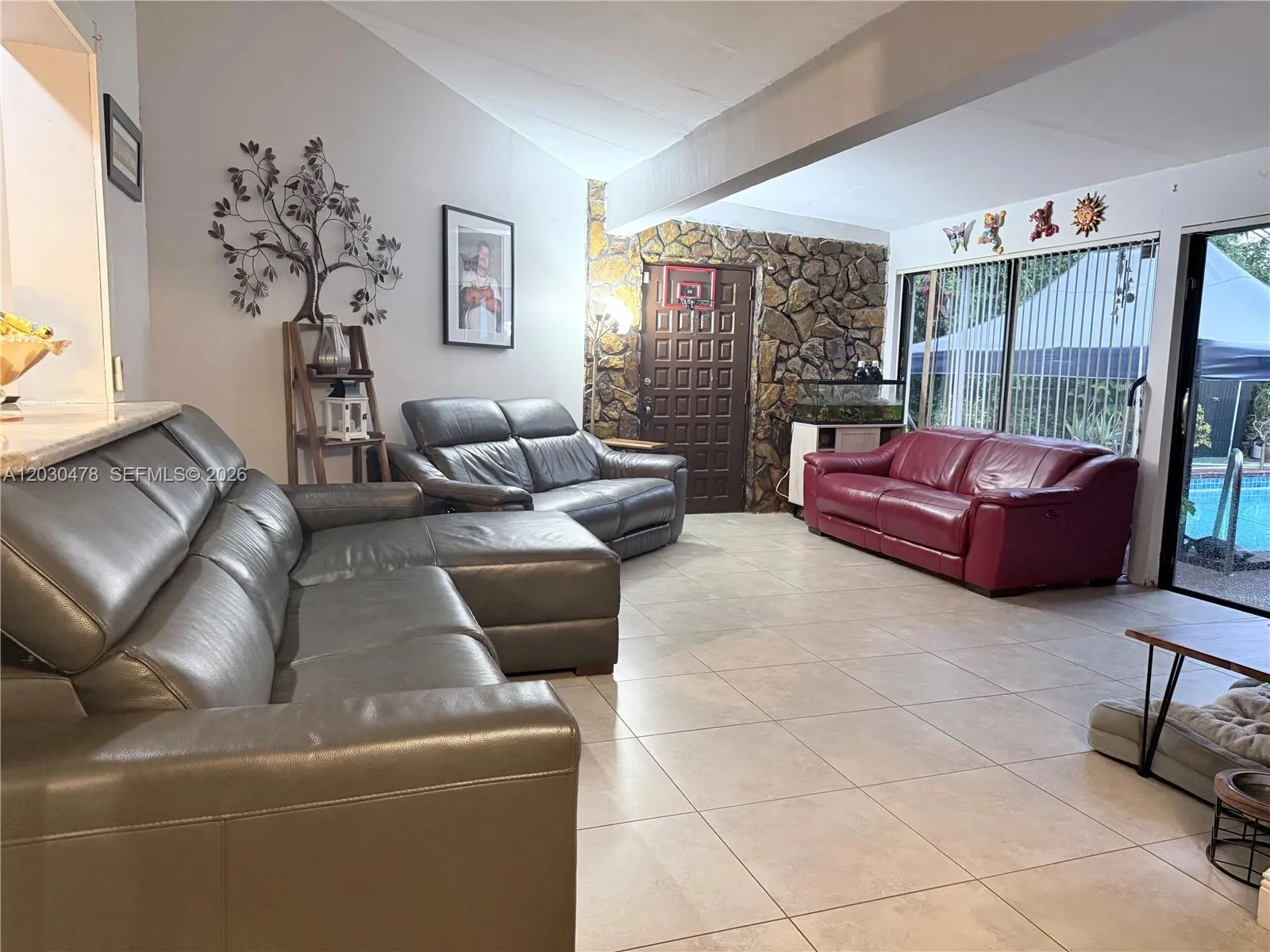18240 NE 8th Ave, North Miami Beach FL 33162
