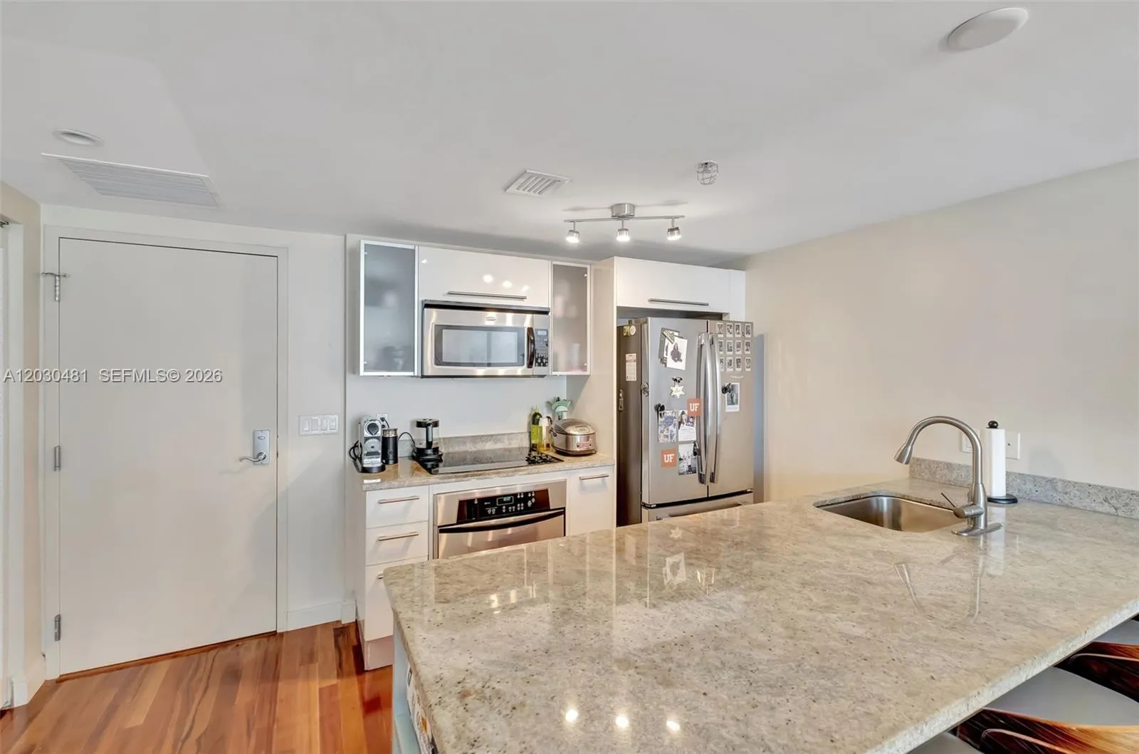 185 SW 7 ST # 1708, Miami FL 33130