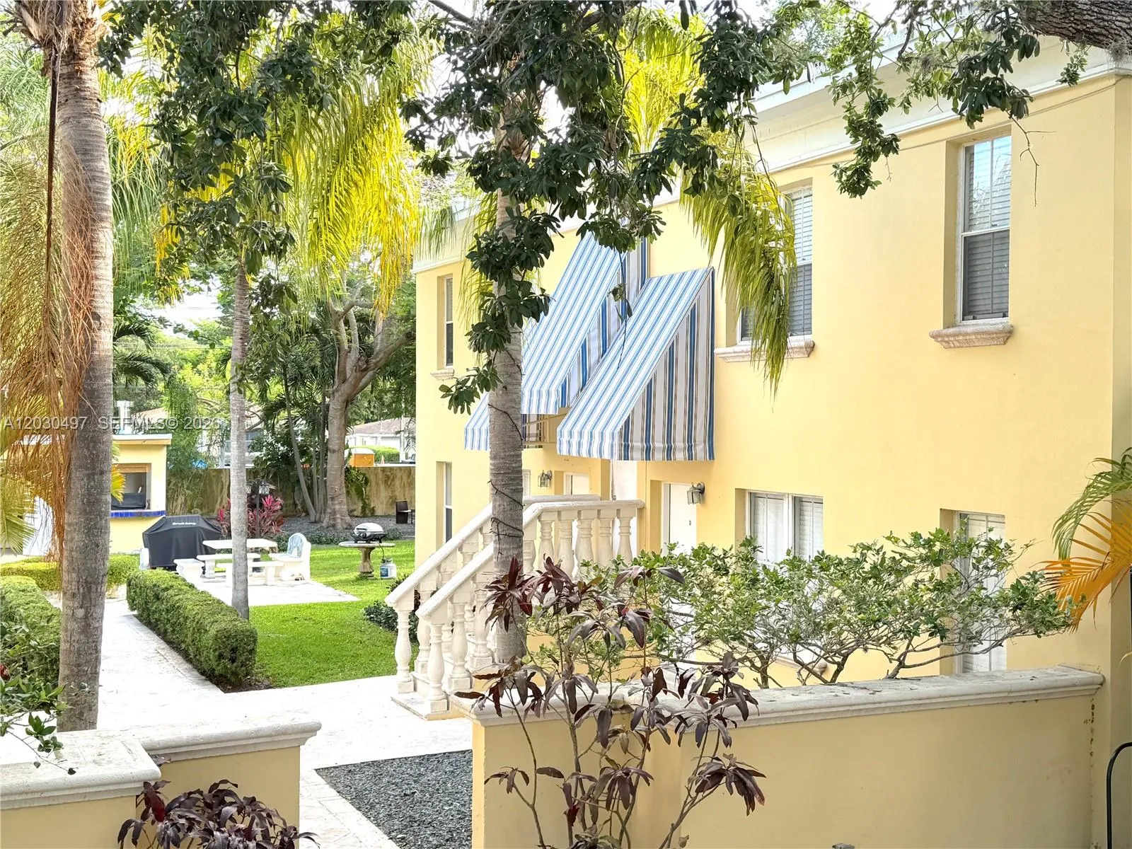 3375 Franklin Ave # D, Miami FL 33133