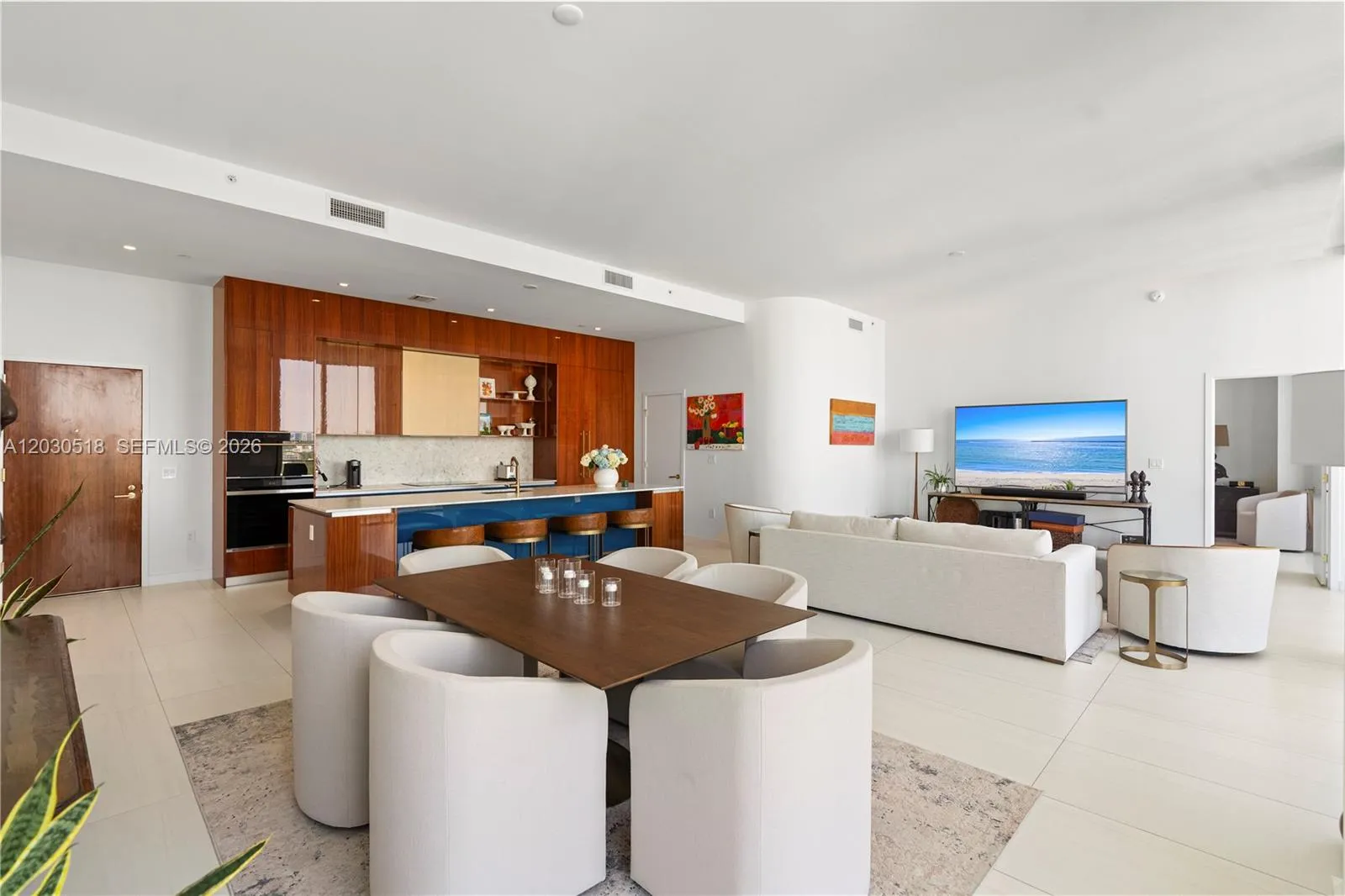 2678 Tigertail Ave, Miami FL 33133