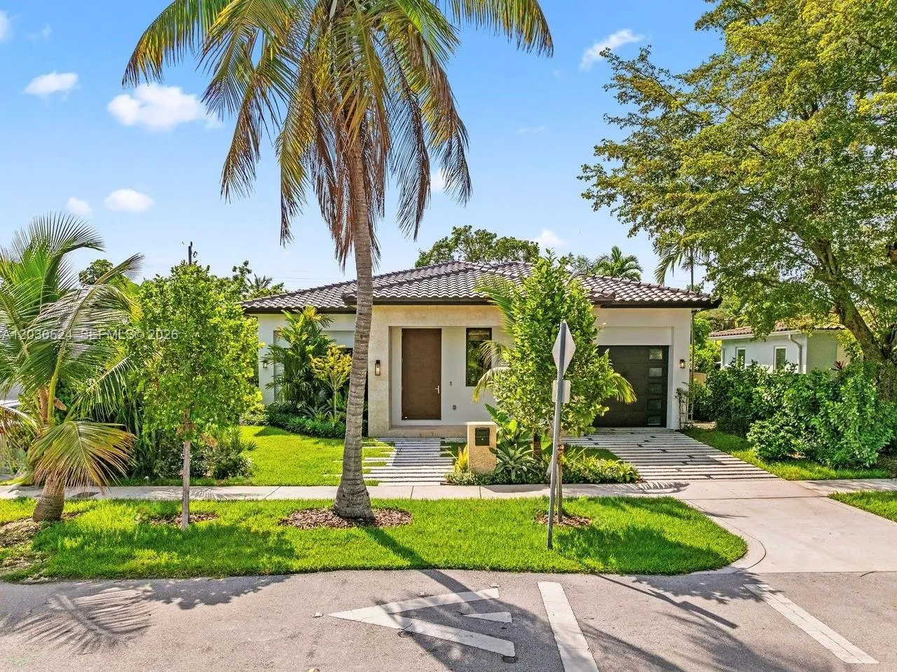4 bedroom 4 bath for sale at 1910 SW 33rd Ave, Miami FL 33145