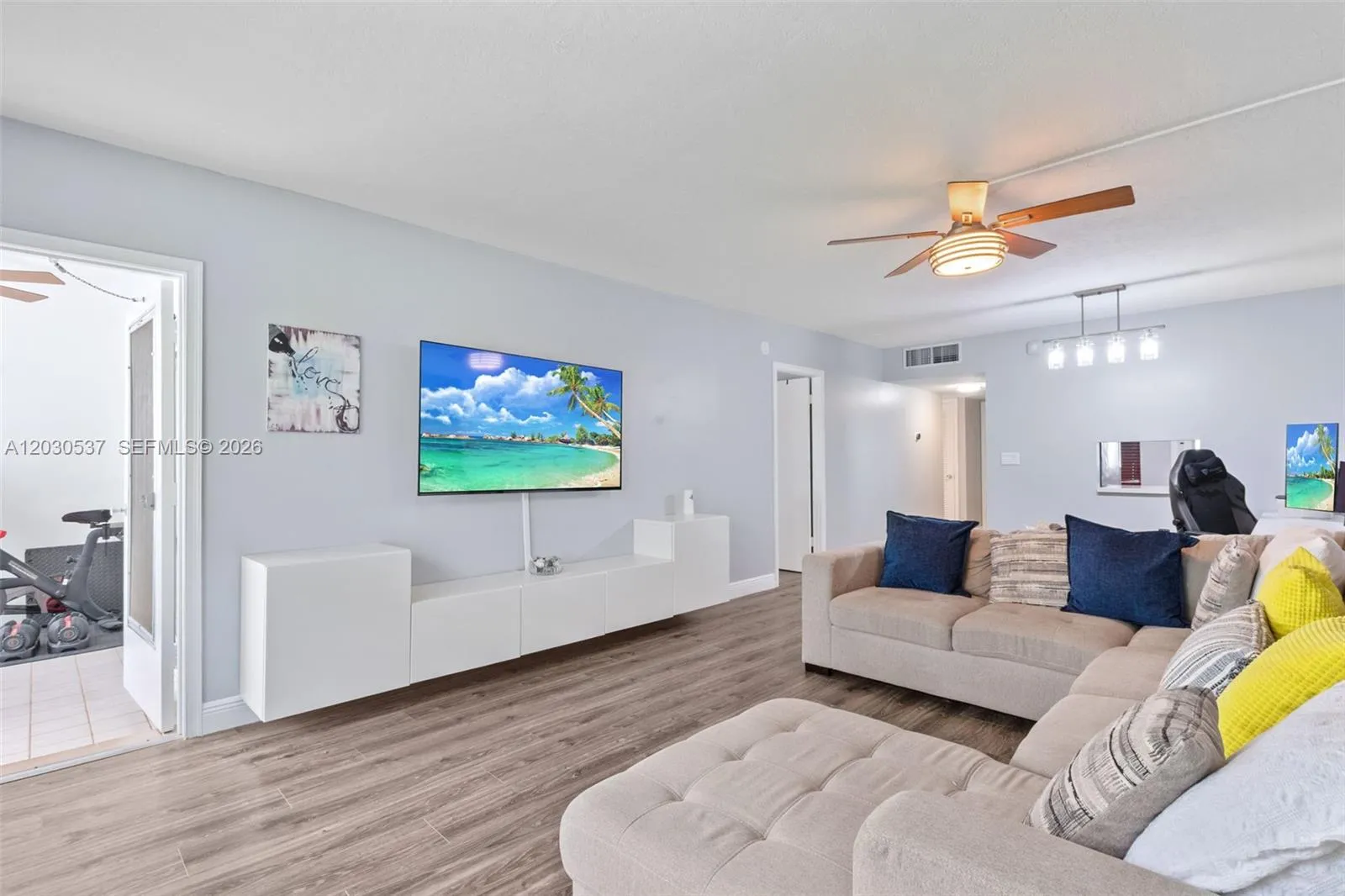 2800 N Palm Aire Dr # 405, Pompano Beach FL 33069