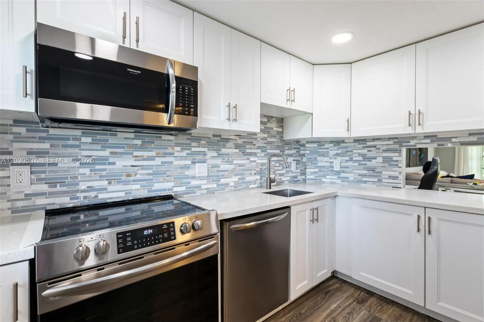 2800 N Palm Aire Dr # 405, Pompano Beach FL 33069