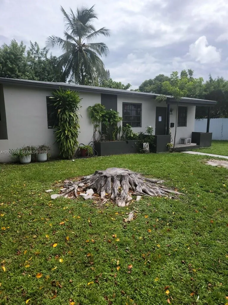 1820 NW 127th St # 1820, Miami FL 33167
