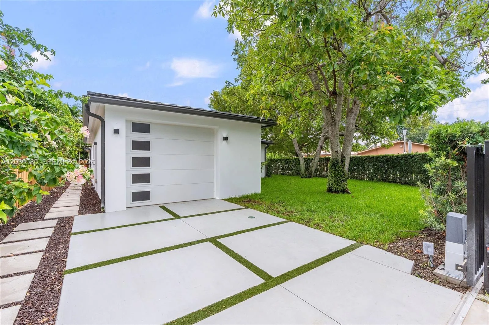 2286 SW 21st Ave, Miami FL 33145