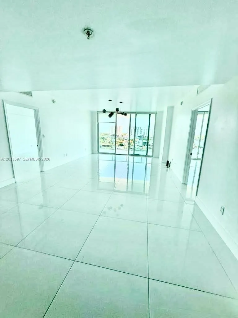 400 Sunny Isles Blvd # 817, Sunny Isles Beach FL 33160