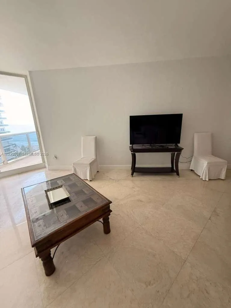 9595 Collins Ave # I, Surfside FL 33154