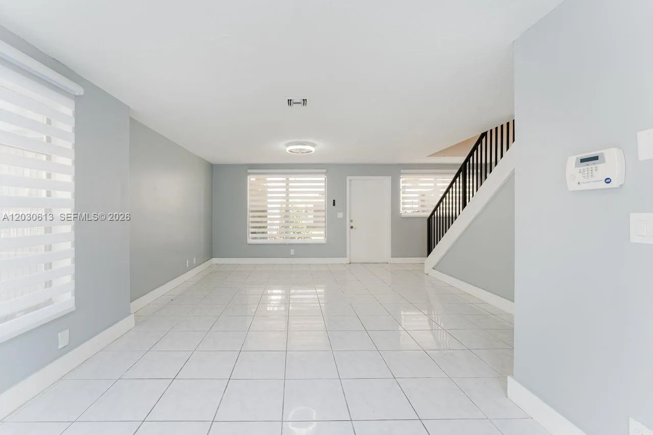 2570 Coral Springs Dr # 2570, Coral Springs FL 33065