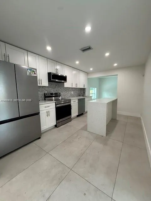 4028 SW 49th Ct, Dania Beach FL 33314