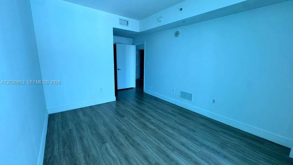 1900 N Bayshore Dr # 1407, Miami FL 33132