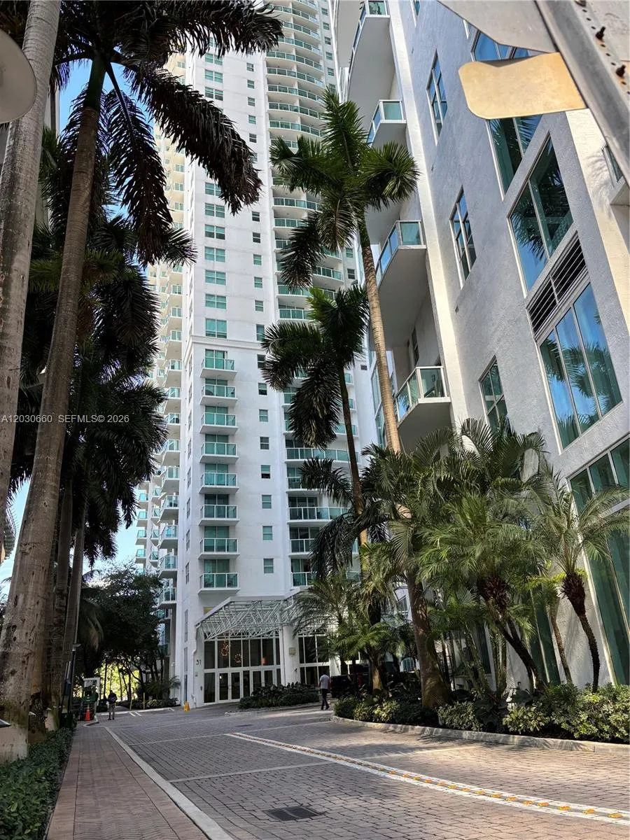 31 SE 5th St # 2103, Miami FL 33131