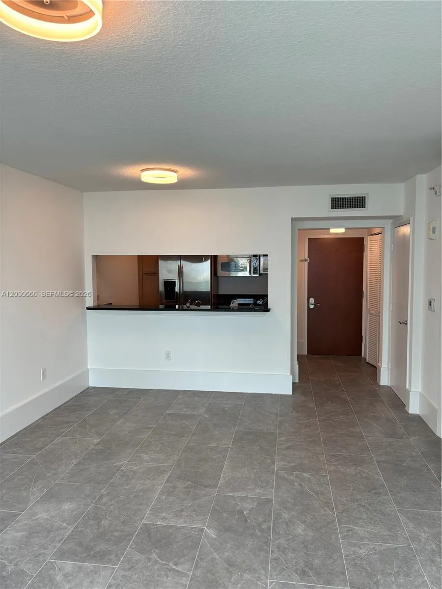 31 SE 5th St # 2103, Miami FL 33131