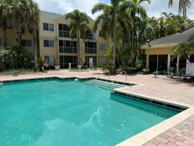 5612 Rock Island Rd # 154, Tamarac FL 33319