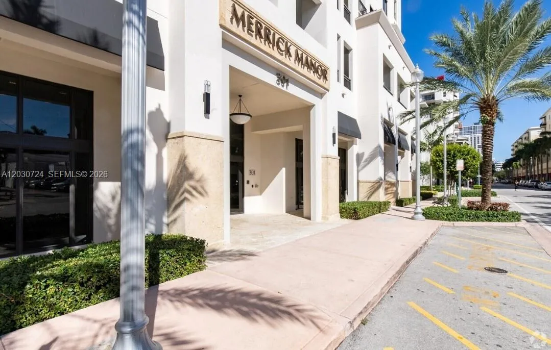 301 Altara Ave, Coral Gables FL 33146