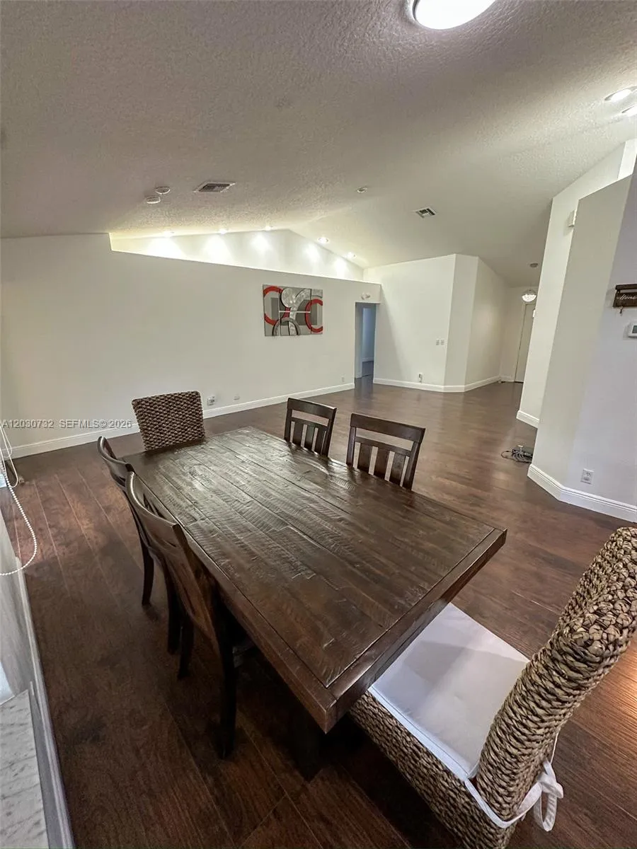 1010 Salmon Isle, Green Acres FL 33413