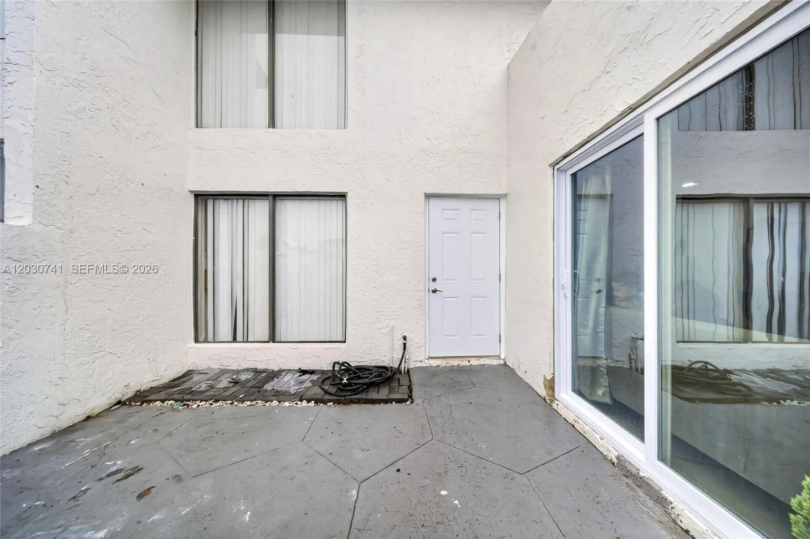 6912 SW 110th Ave, Miami FL 33173