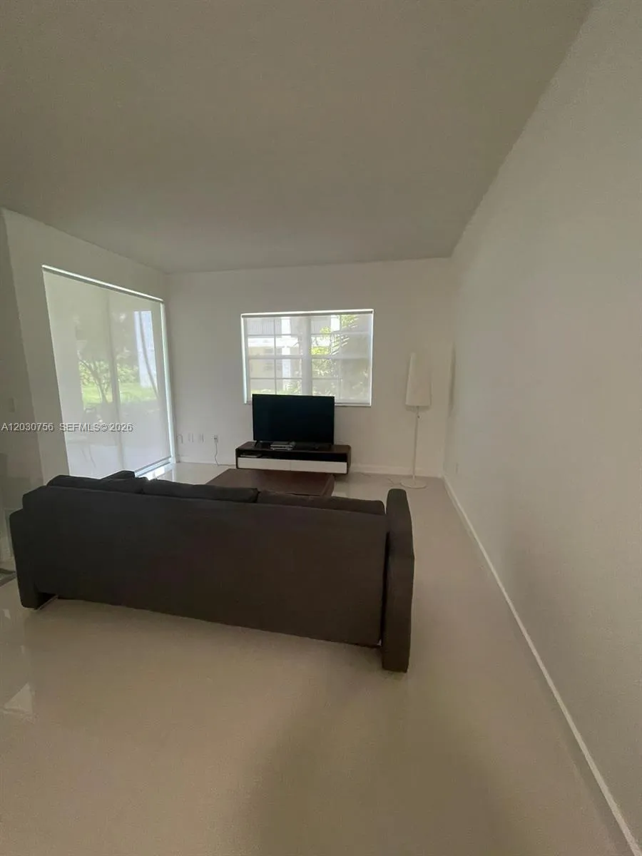 3255 NE 184th St # 12114, Aventura FL 33160
