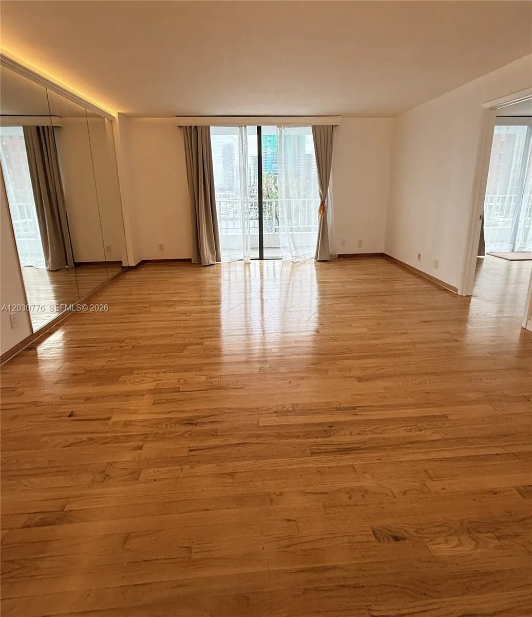 200 SE 15th Rd # 6A, Miami FL 33129
