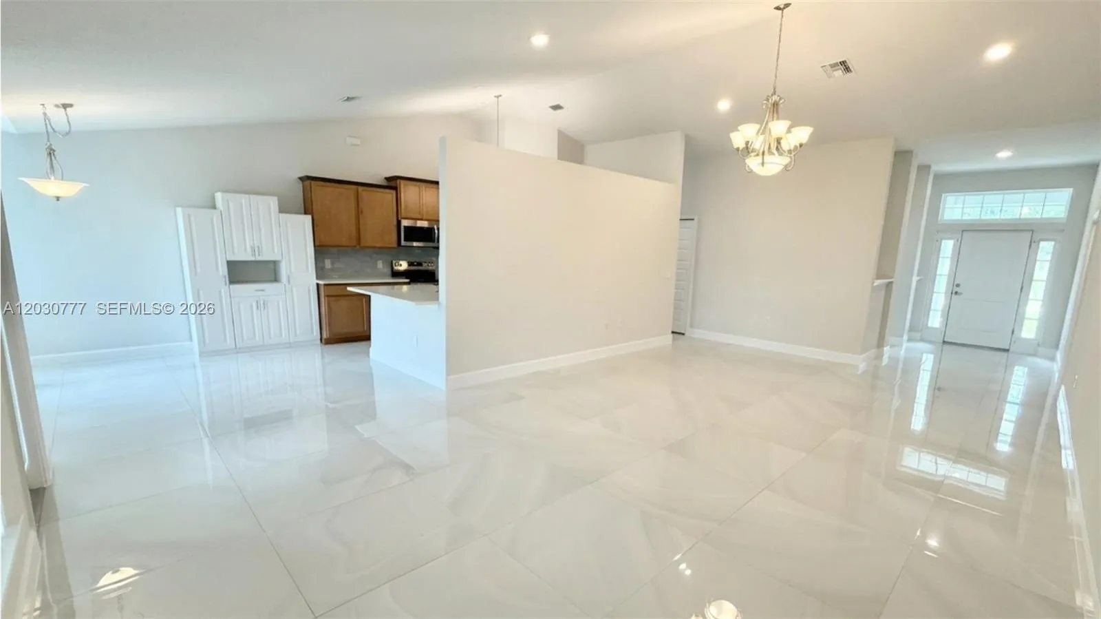 372 ROCKLAND ST, Lehigh Acres FL 33972