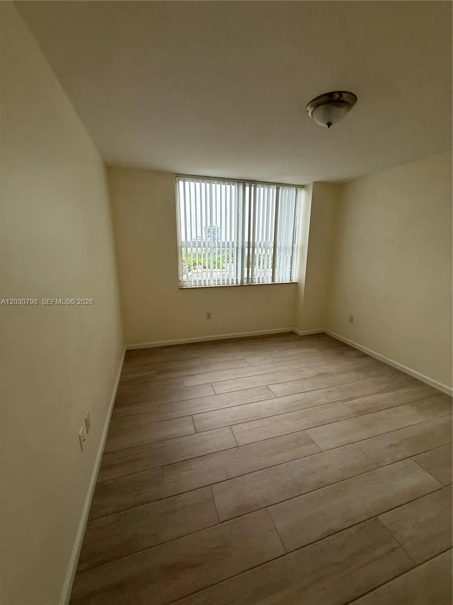 19501 W Country Club Dr # 809, Aventura FL 33180
