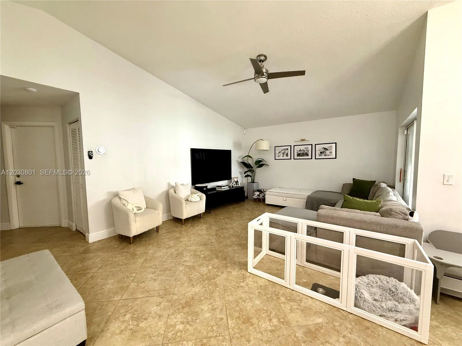 248 W Riverbend Dr, Sunrise FL 33326