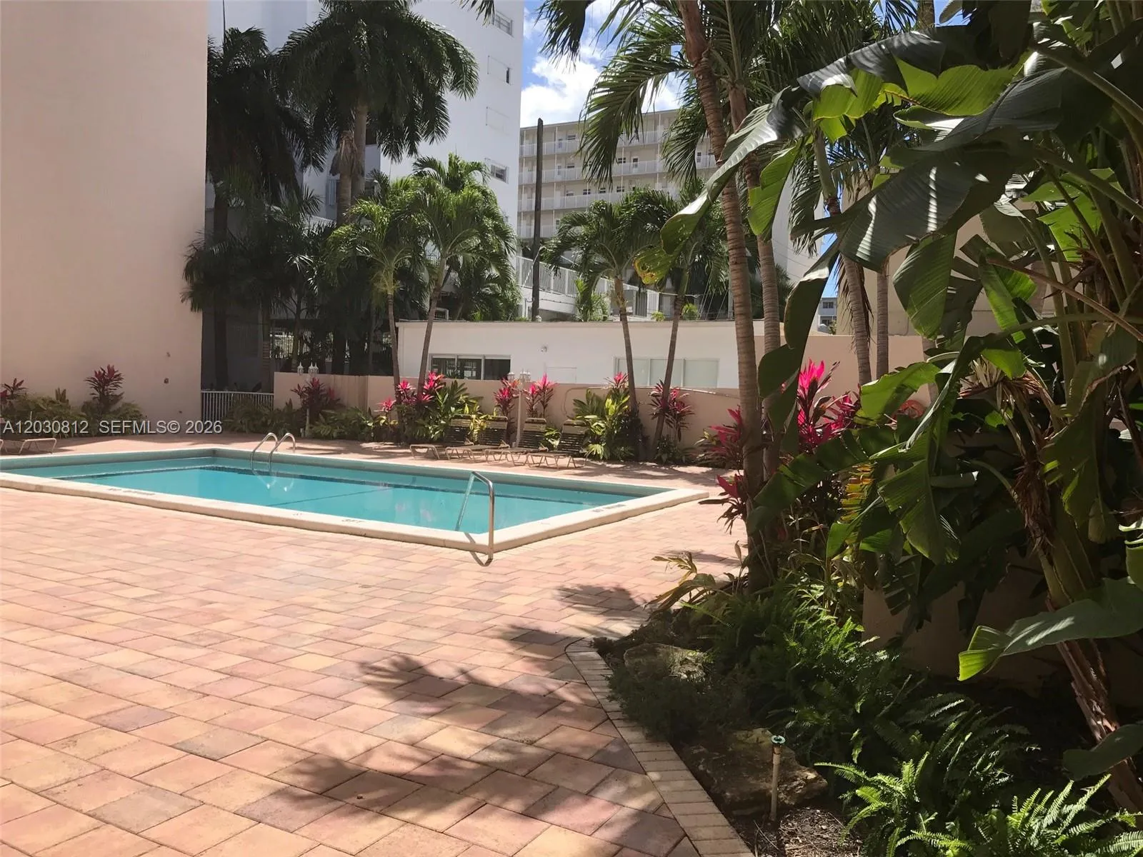 1665 Bay Rd # 416, Miami Beach FL 33139