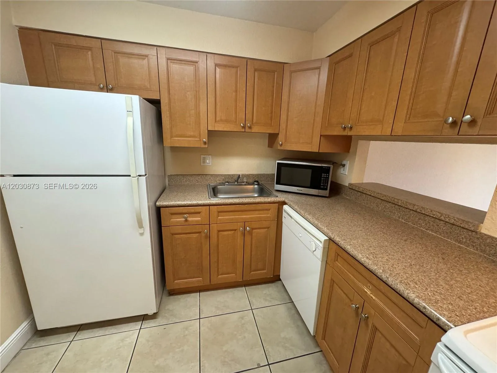 5201 Geneva Way # 308, Doral FL 33166
