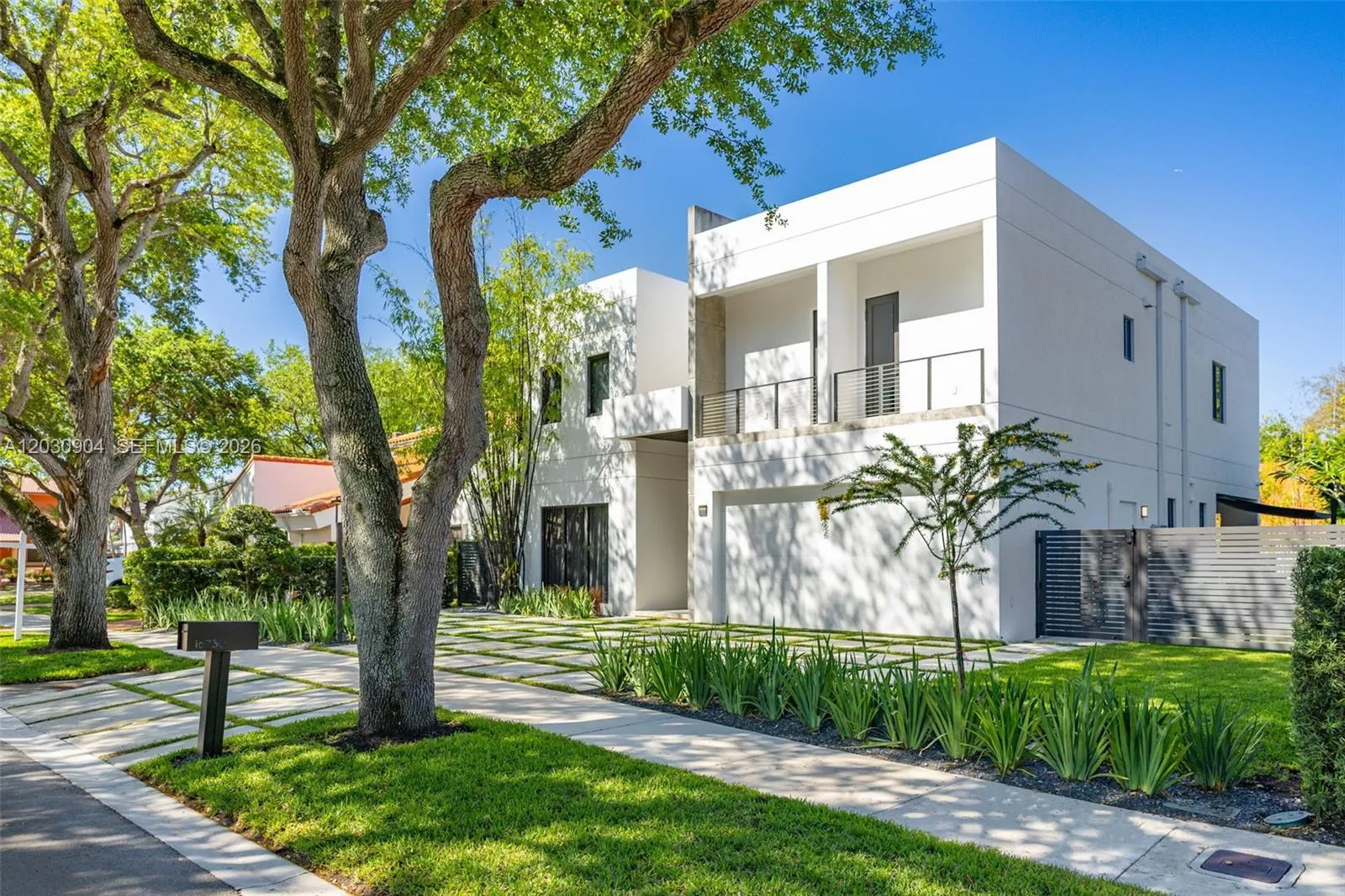 16730 NW 79th Pl, Miami Lakes FL 33016