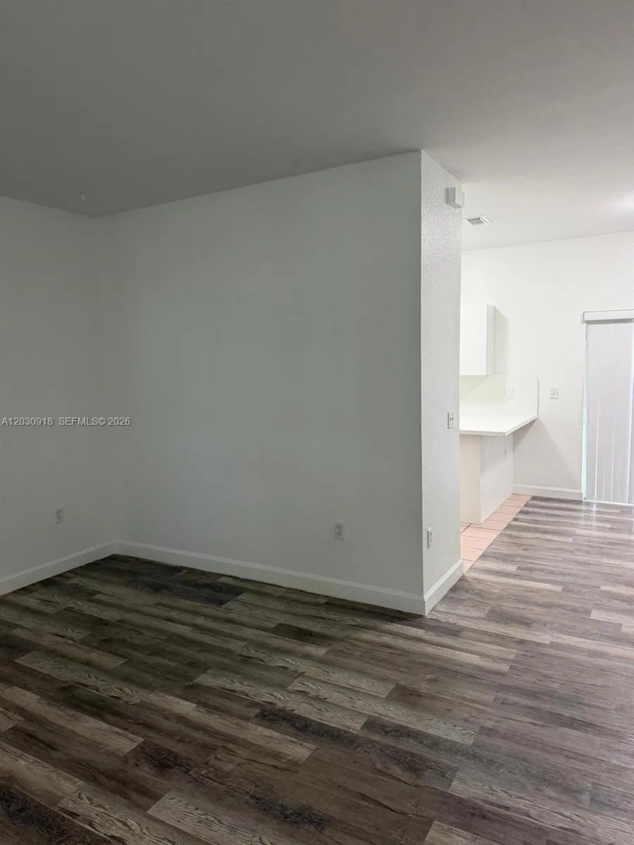 374 NE 27th Ave # 203, Homestead FL 33033