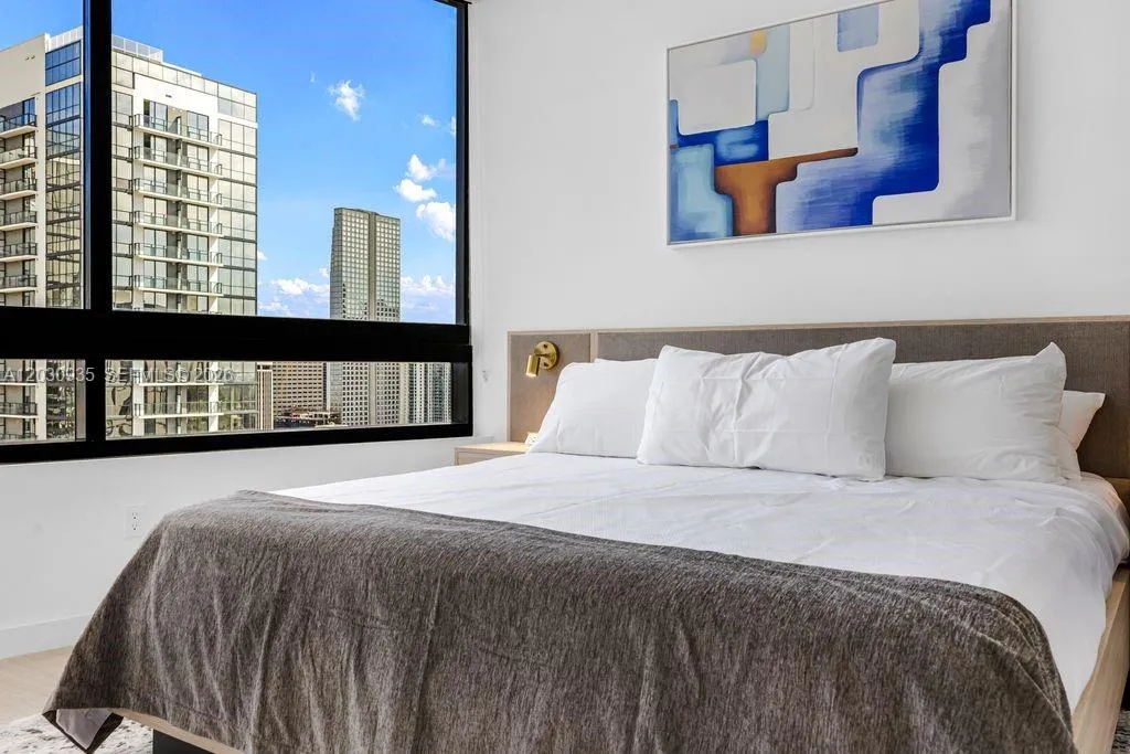 225 N Miami Ave # 3507, Miami FL 33128