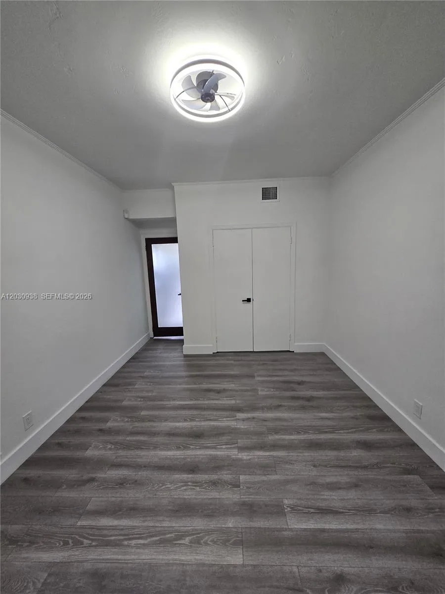 2131 Calais Dr # 7, Miami Beach FL 33141