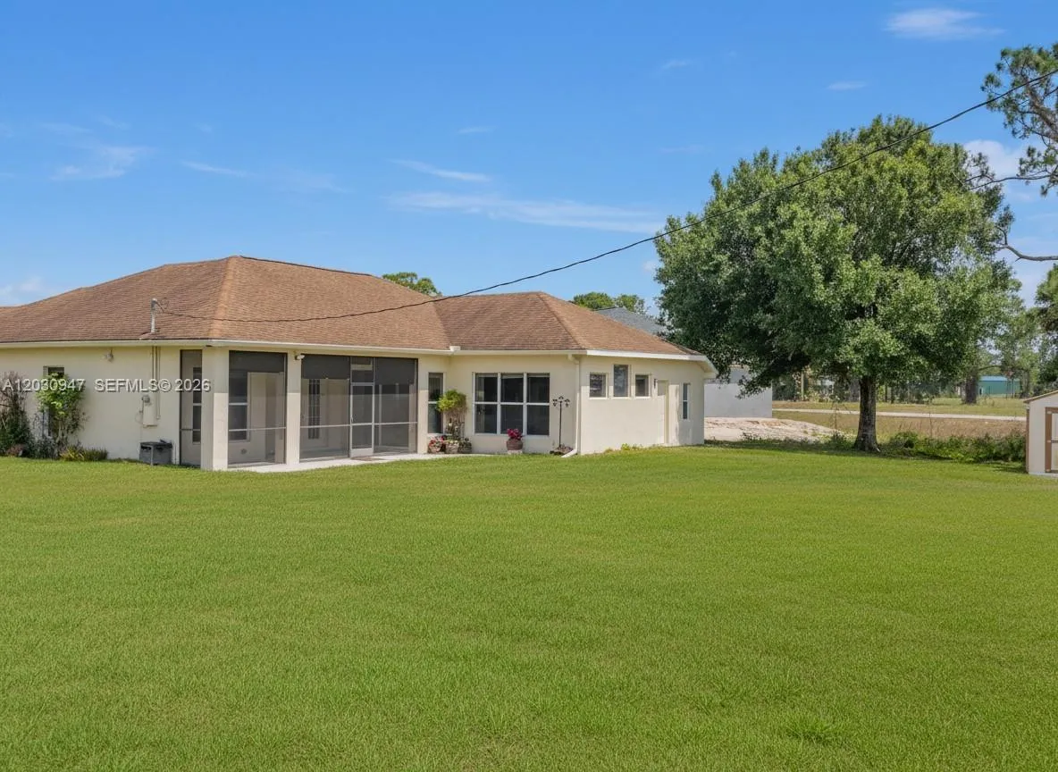 3002 Balsam Court, La Belle FL 33935