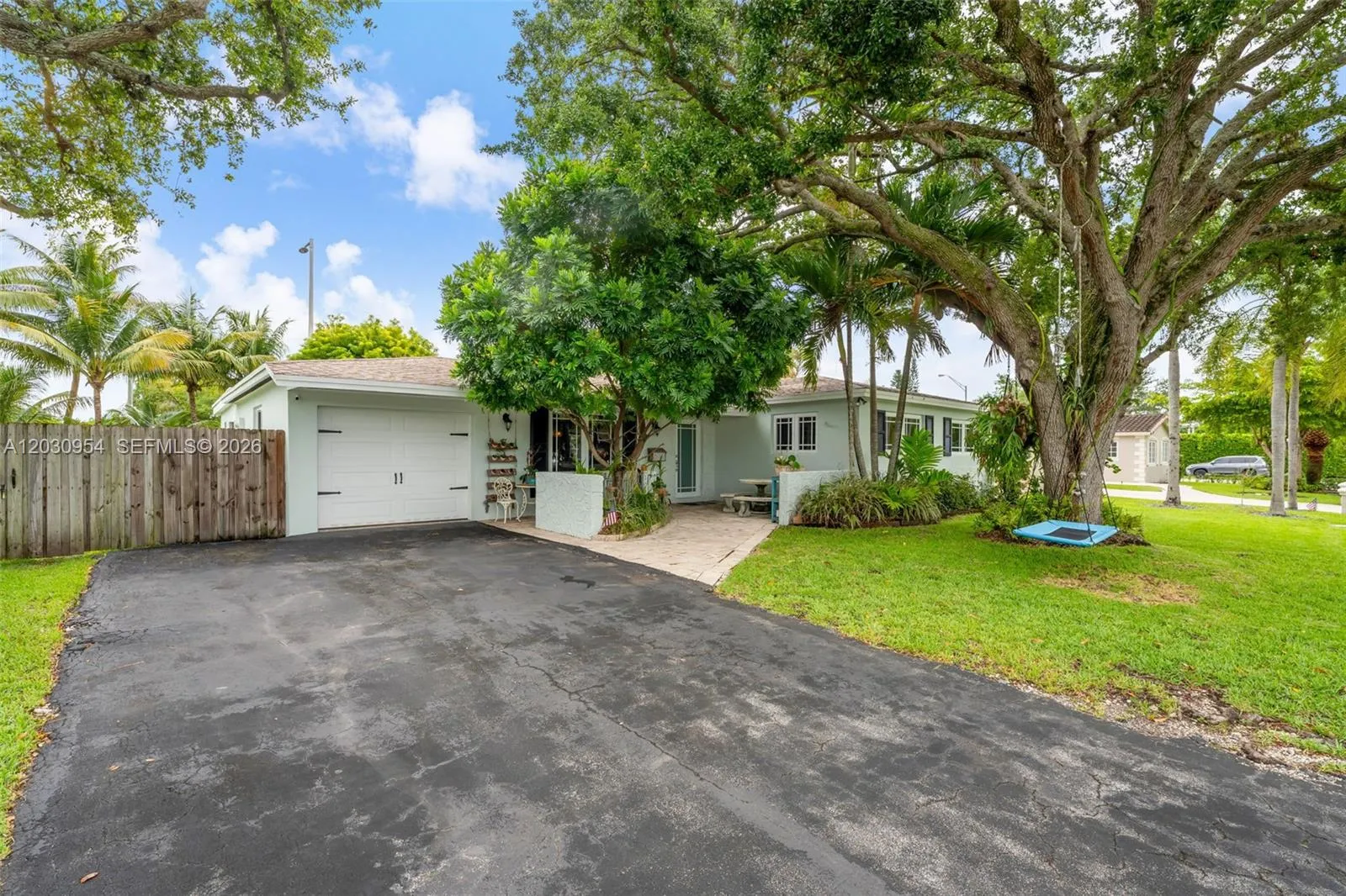 10421 SW 107th St, Miami FL 33176
