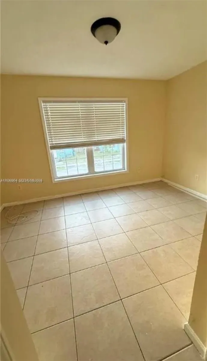 1742 SW 44th Ter, Fort Lauderdale FL 33317