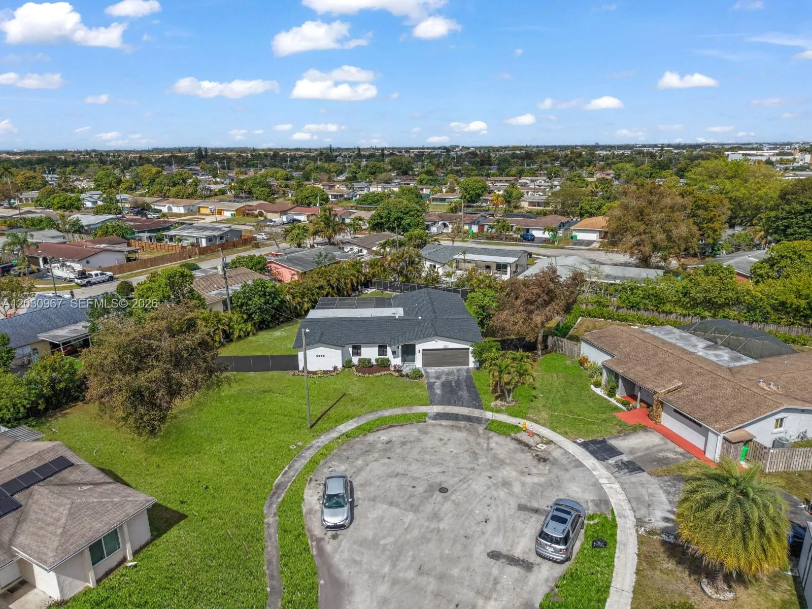 2377 NW 83rd Ave, Sunrise FL 33322