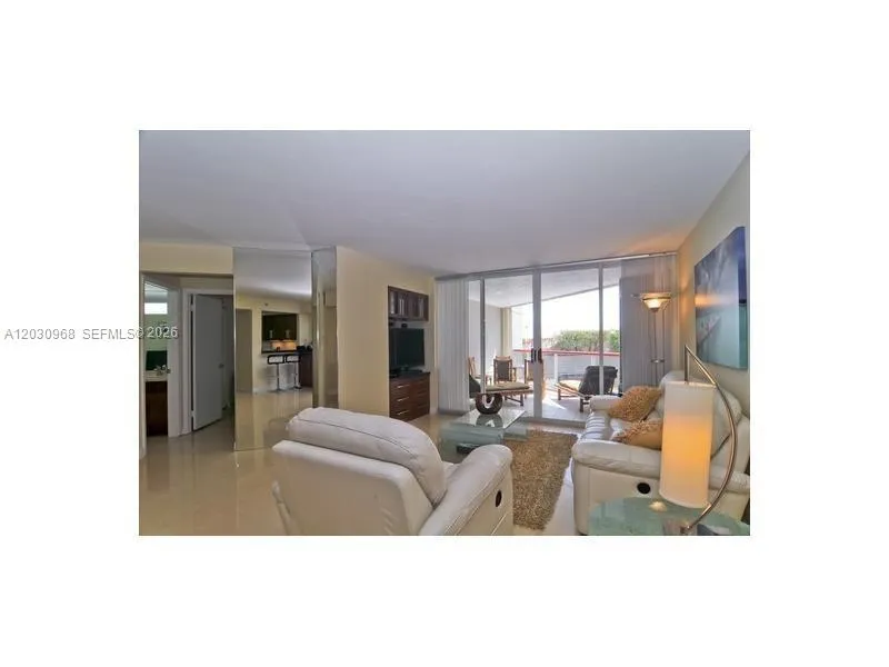 6767 Collins Ave # 206, Miami Beach FL 33141