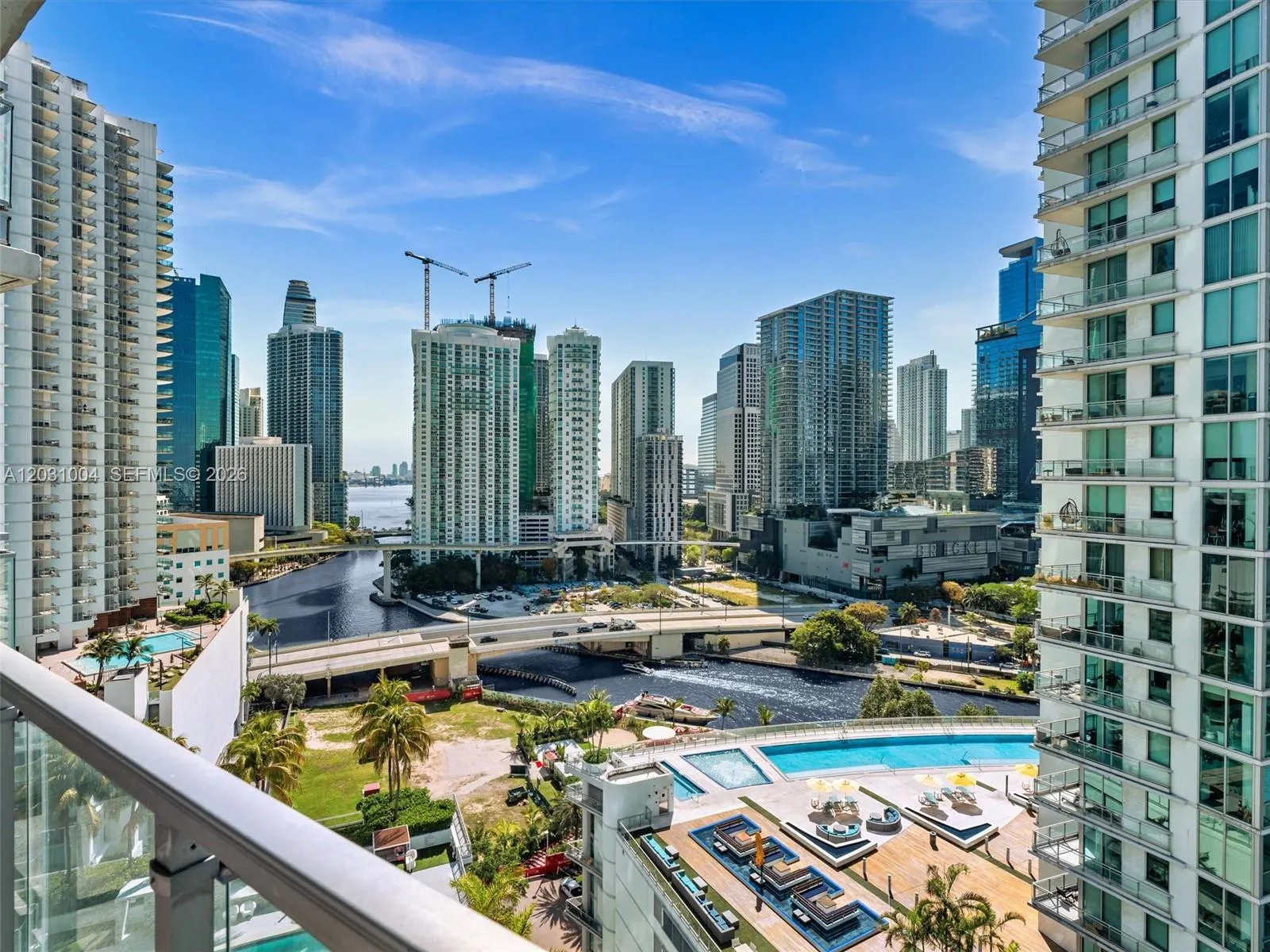 90 SW 3rd St # 2013, Miami FL 33130