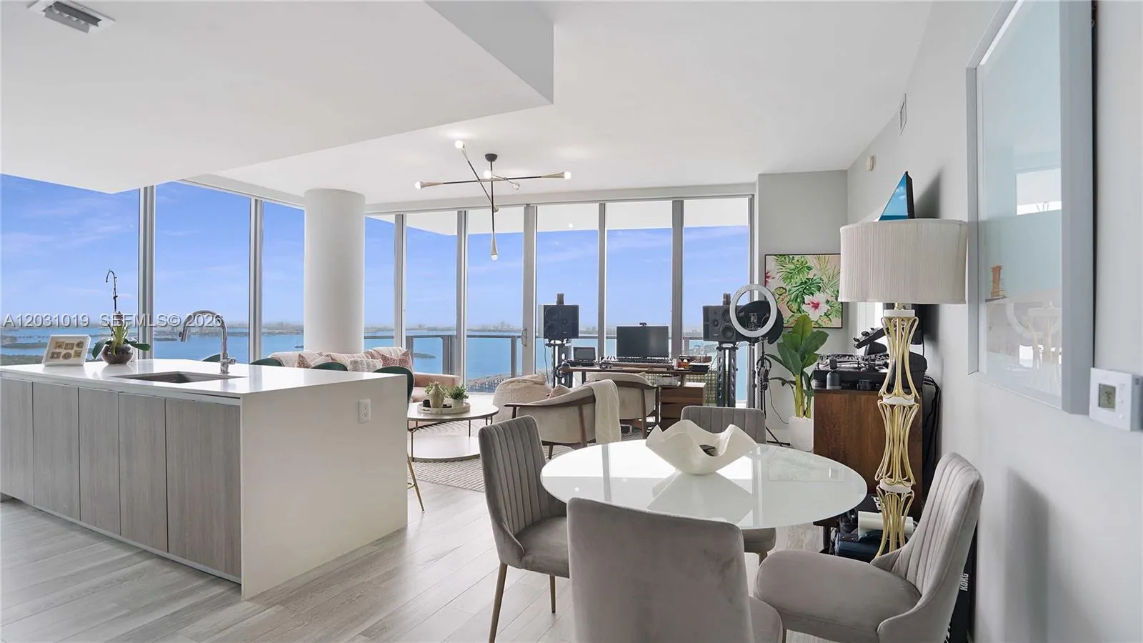 2900 NE 7th Ave # 4102, Miami FL 33137