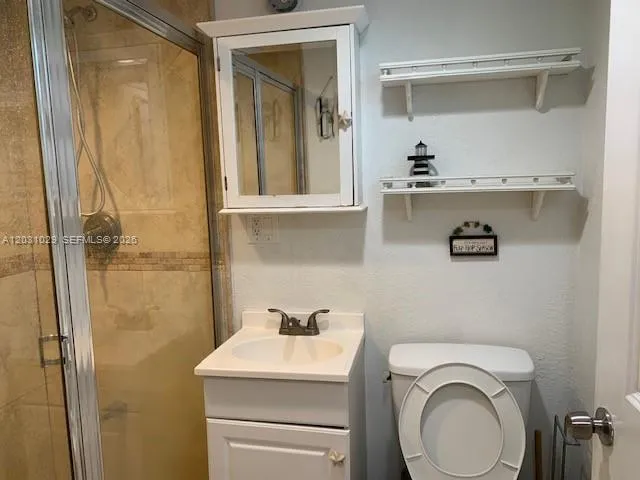 6490 Collins Ave # 3, Miami Beach FL 33141