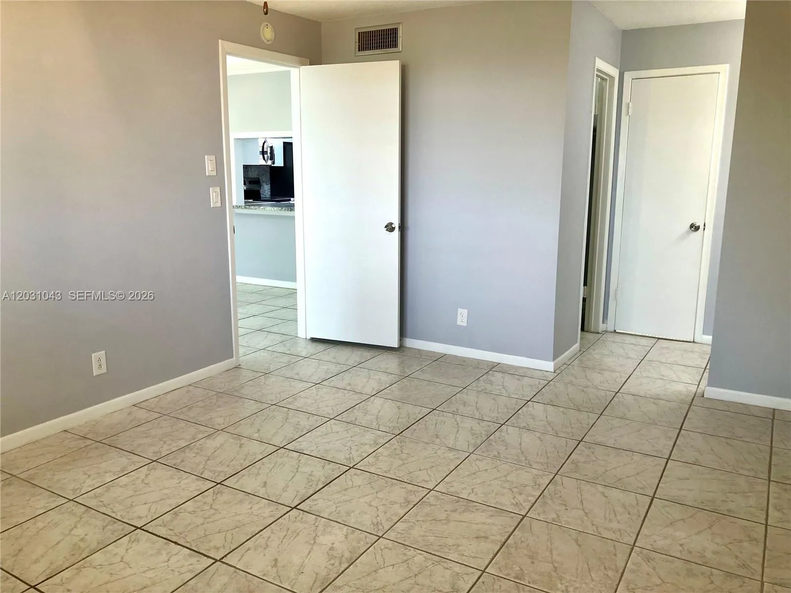 2801 NW 47th Ter # 403B, Lauderdale Lakes FL 33313