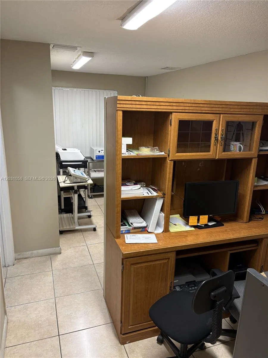 1750 W 39th Pl # 1007, Hialeah FL 33012